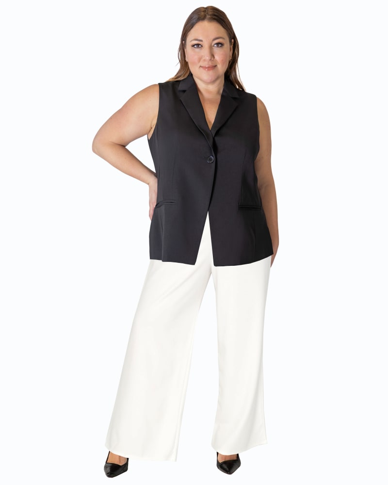 Front of a model wearing a size 2X Crepe Buttoned Vest in Black by Marée Pour Toi. | dia_product_style_image_id:273681